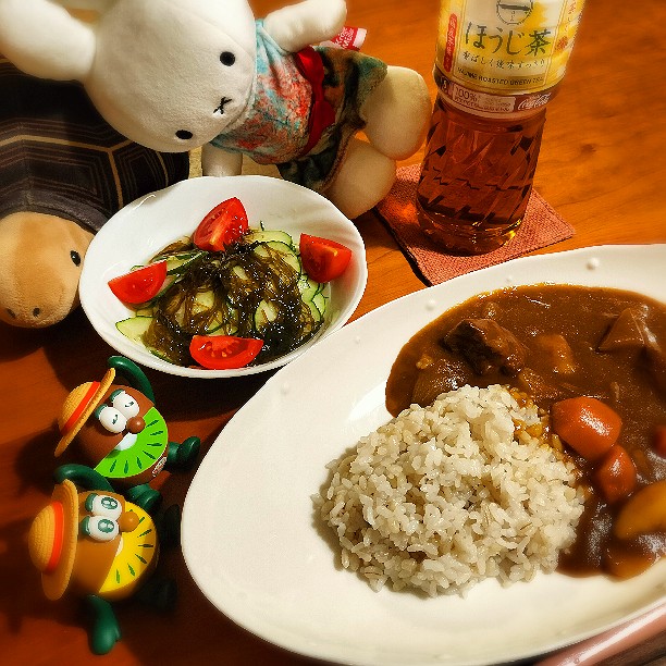 カレーライス🍛
もずく酢きゅうりトマト🥒🍅