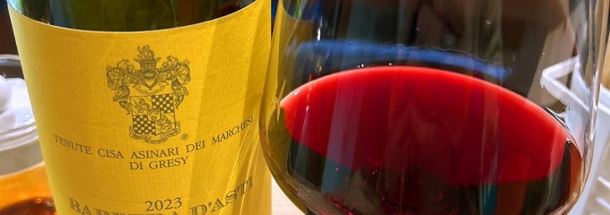 ワインとチーズのお店 bar Buquillo (バル ブッキーヨ)