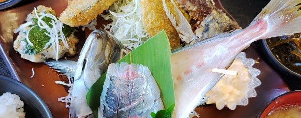 魚問屋食堂さかなやくろ 幸町店