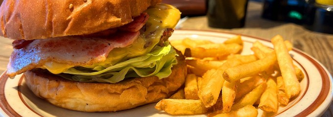WILLIE’s