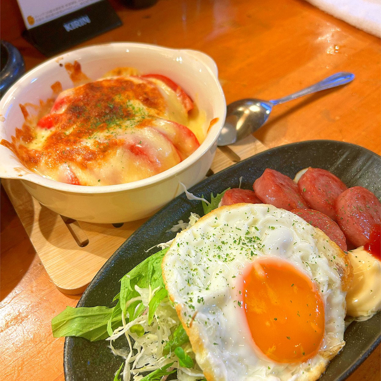 大好き雲山ハムとトマチー🍅🧀
この日のお隣には、常連の有名なYouTuberの方がいました🌟