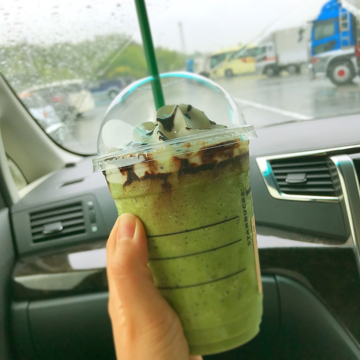 スターバックスコーヒー 三木サービスエリア 上り線 店 兵庫県東部 大村 兵庫 コーヒー専門店