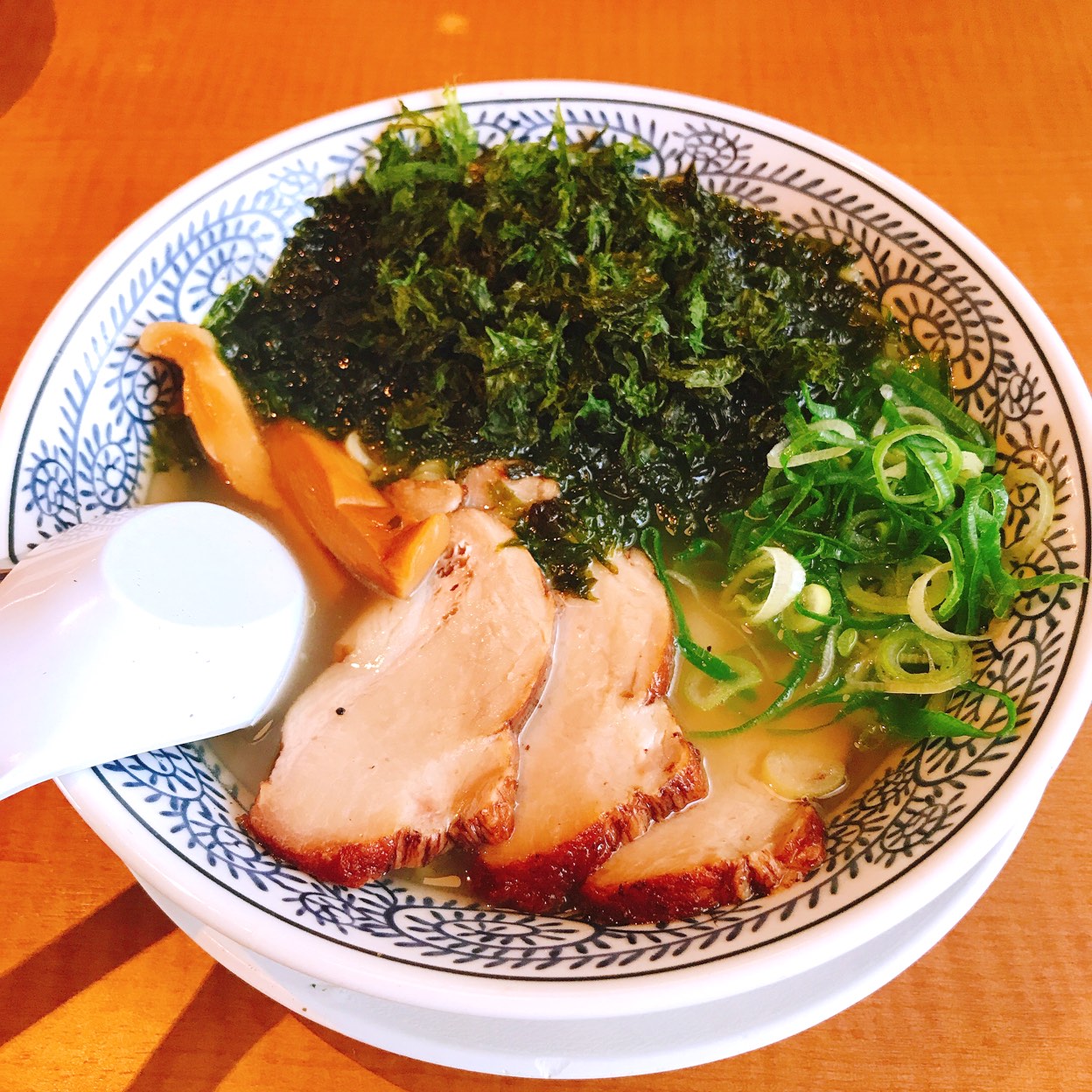 ラーメン丸 伝丸の390円旭川醤油らーめん | 気ままに酒とJAZZと