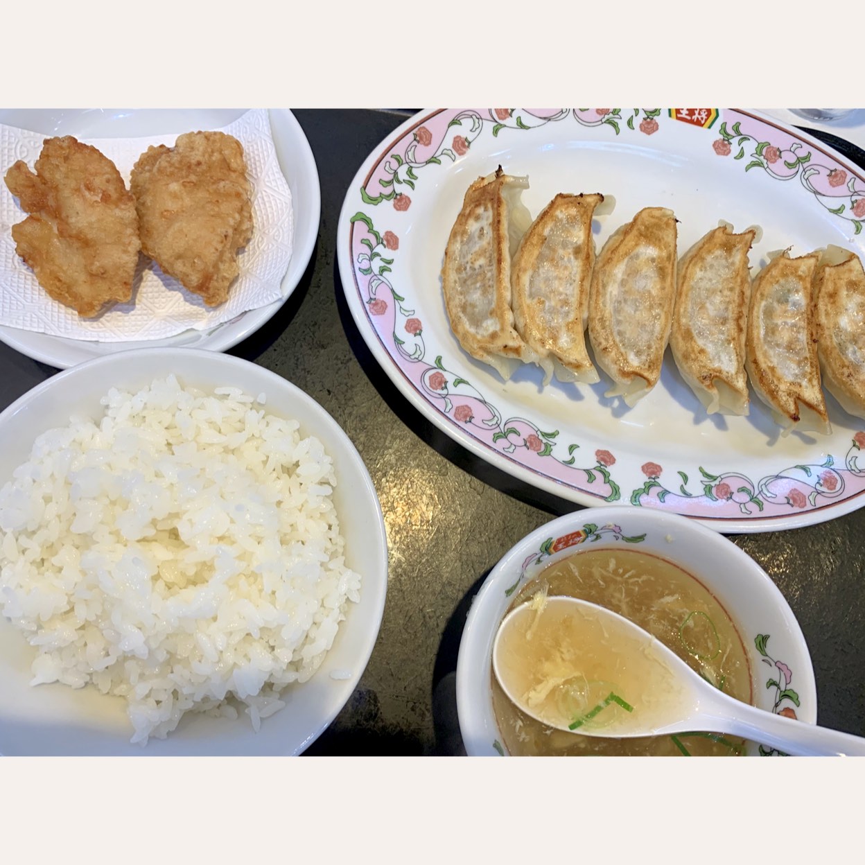 餃子の王将 横須賀中央店 中華 の写真 ホットペッパーグルメ