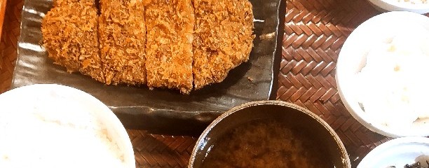 とんかつは飲み物。