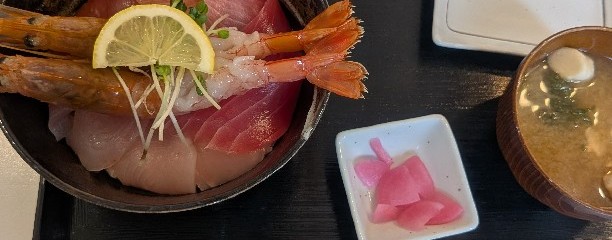 魚屋食堂 勝浦