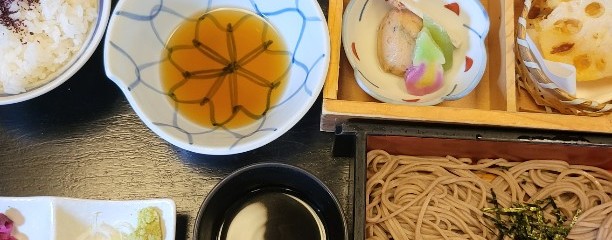 やじろべぇ 神の倉店