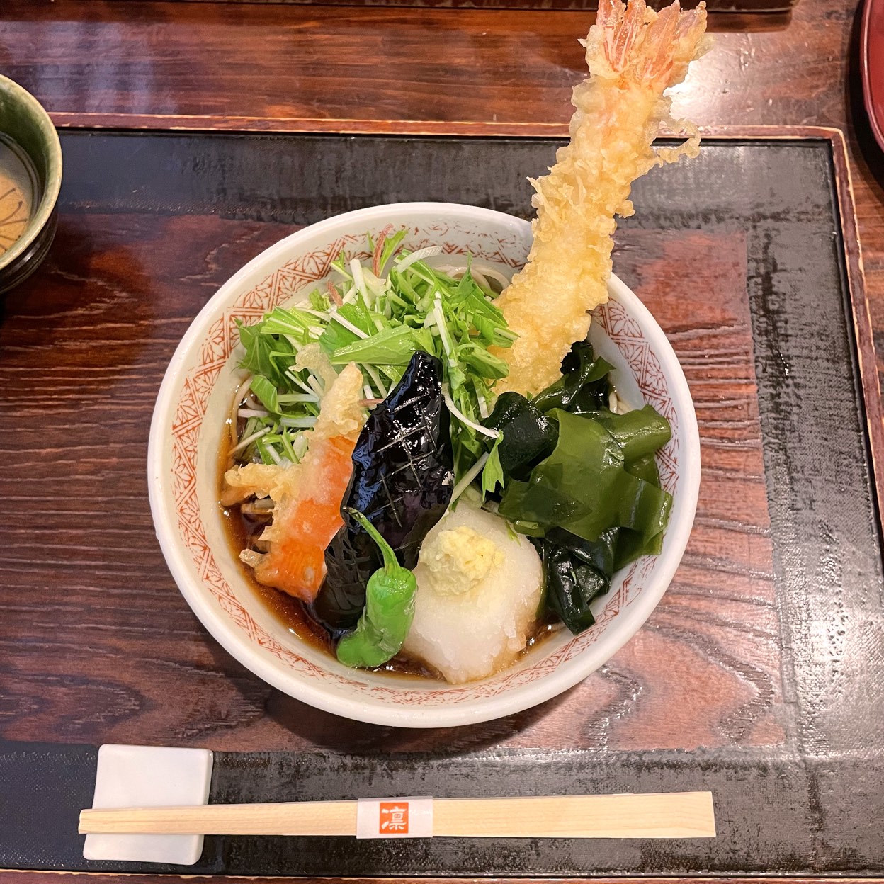 よし 房 凛