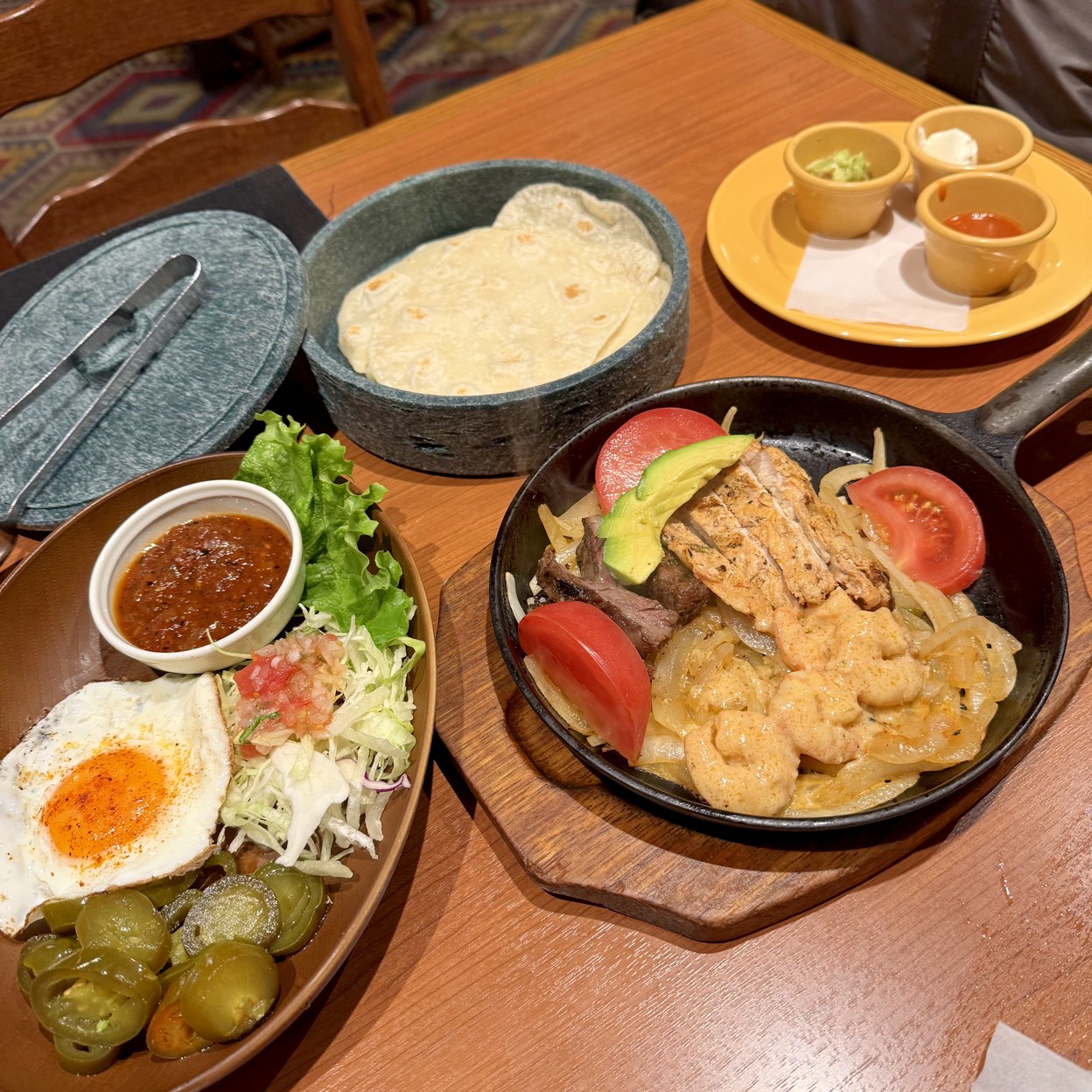 エル トリート 池袋 西口 店