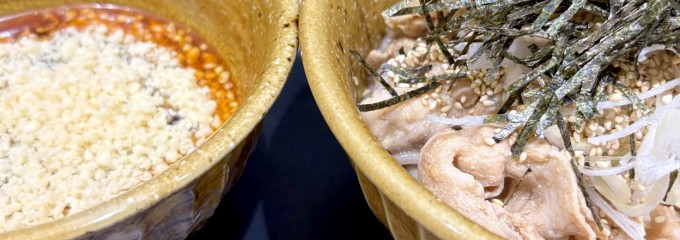 なぜ蕎麦にラー油を入れるのか。田町店