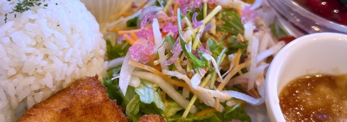 Beee+マルシェ＆カフェ