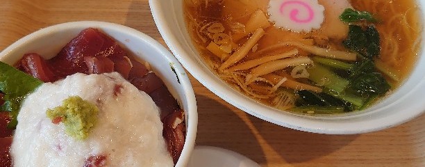 花板食堂