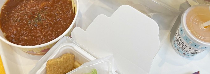 スヌーピー・バックロット・カフェ