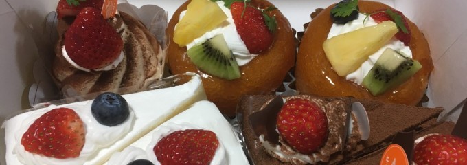 ケーキハウス 赤とんぼ Cake house akatonbo patisserie & cafe