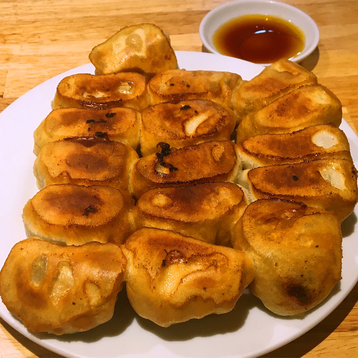 ホワイト 餃子 柏 店