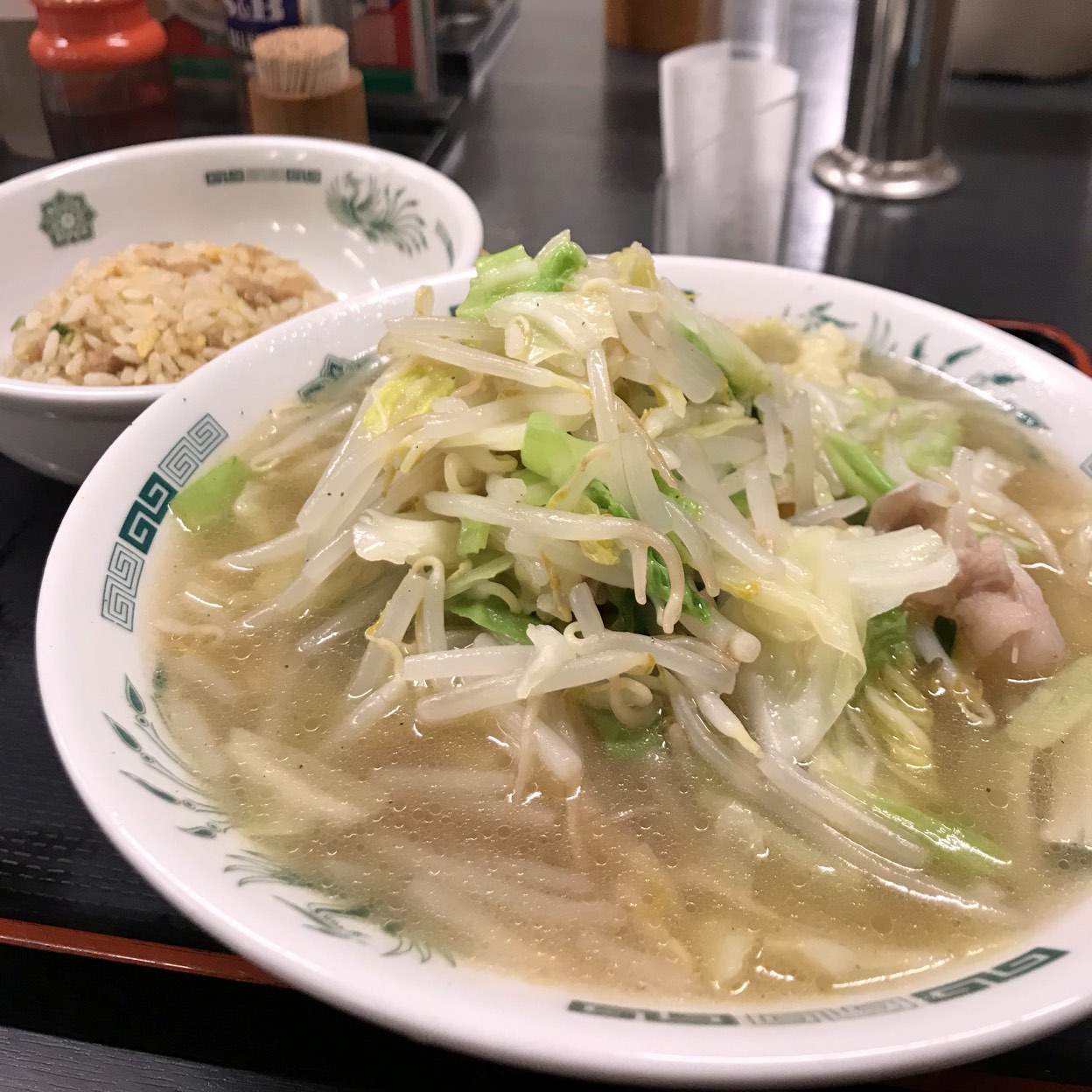 日高屋 所沢中富店 ラーメン の写真 ホットペッパーグルメ