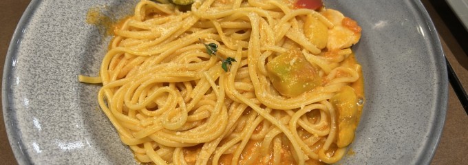 MoMoChi CAFÉ&DINING