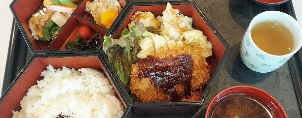 喫茶アイリス