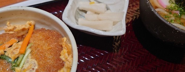 定食屋 百菜　 ゆめタウン山口店