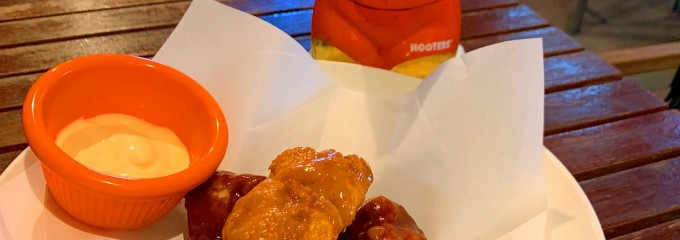 Hooters