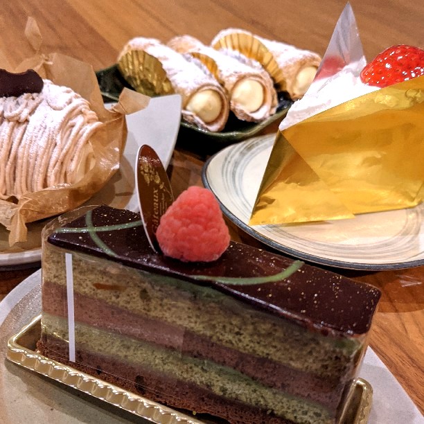 ル ベルクール 土岐市駅 ケーキ ドーナツ