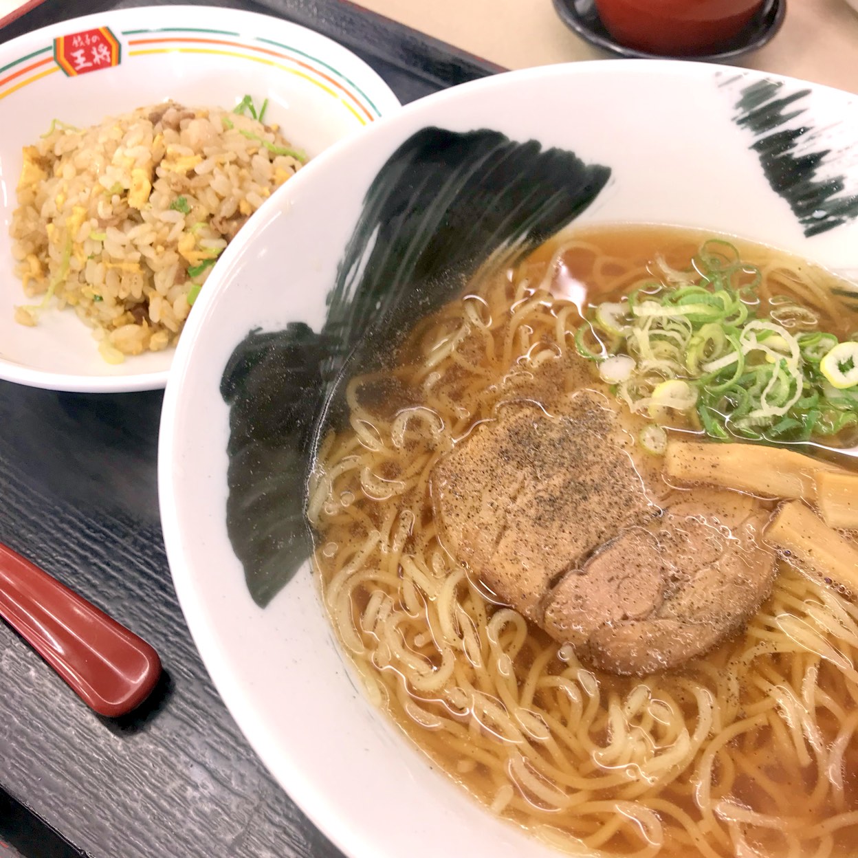 餃子 の 王将 大東 諸福 店