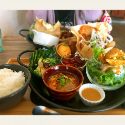 はらぺこ飯店 元町駅