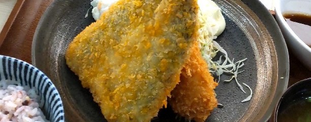 すずのおむすび