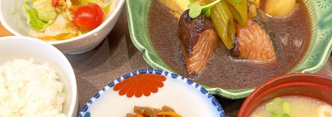平尾 どんぶり酒場 どんどん 居酒屋 （海鮮料理、コース料理もあるよ）