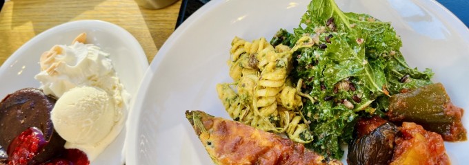 DEAN & DELUCA カフェテラスモール湘南