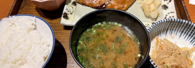 旬菜家庭料理なかよし 明治通り店