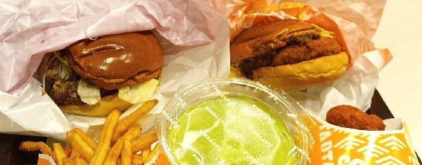 ゼッテリア ミュープラット金山店