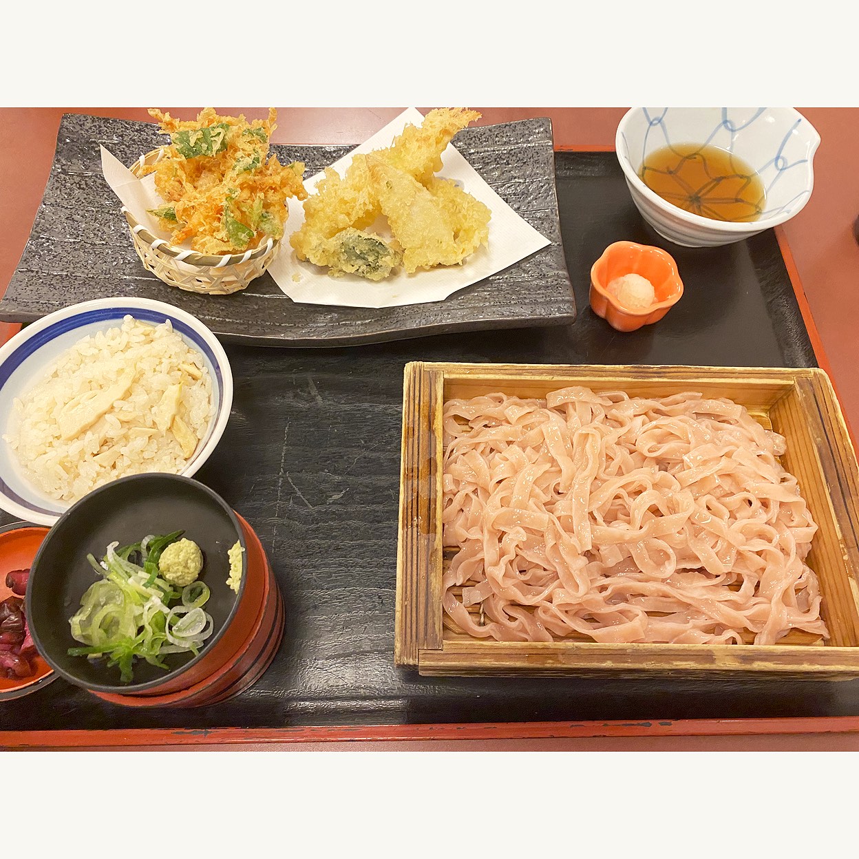 やじろべえ 小牧 南 店