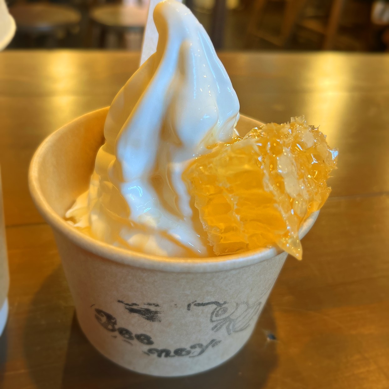 ハニートップHONEY TOP ソフトクリーム電光行燈（あんどん）看板
