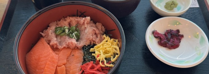 海鮮丼 ととや