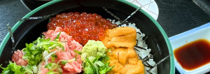 地魚食事処 さかなや