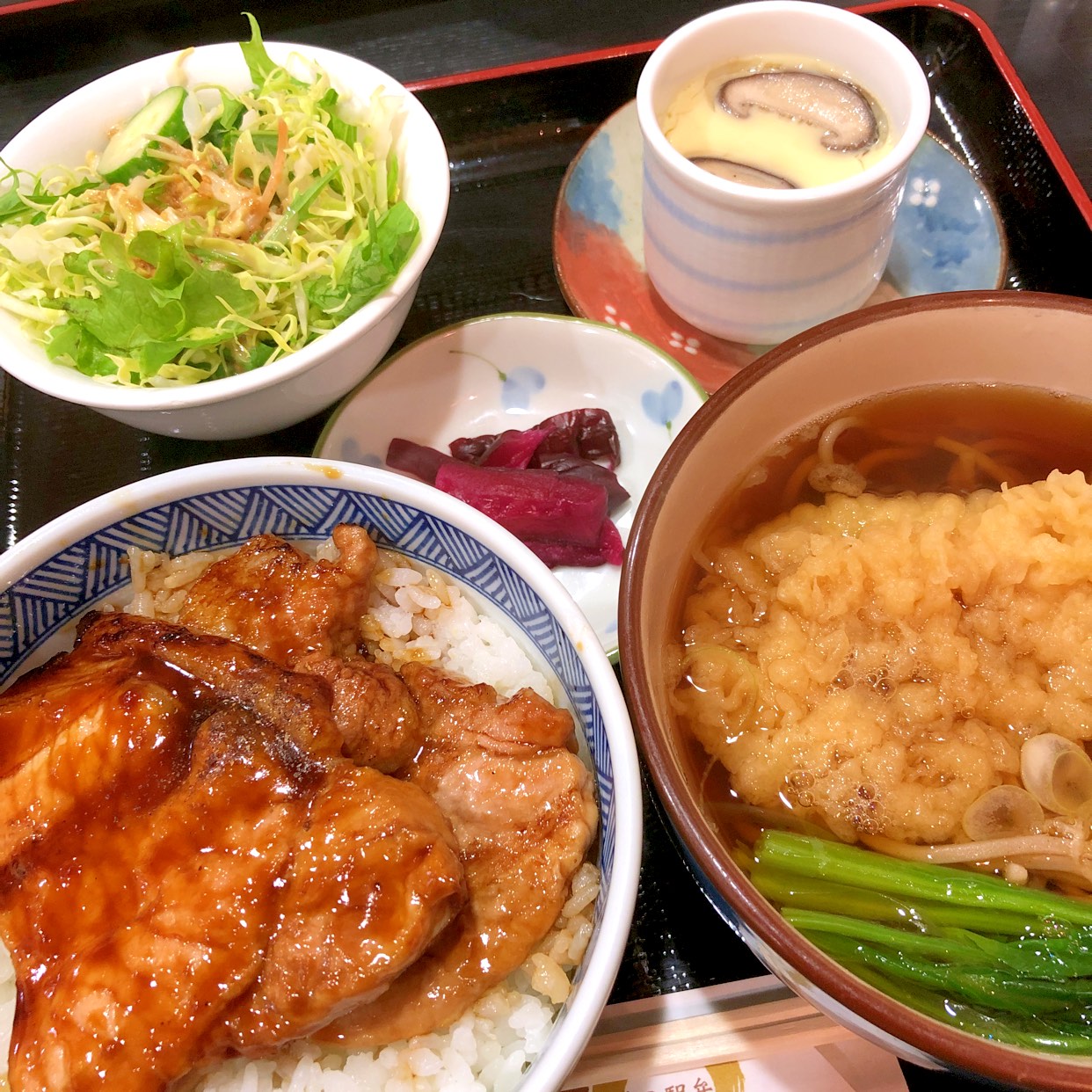 むーんらいとこの豚丼 イオン釧路店 (丼もの)