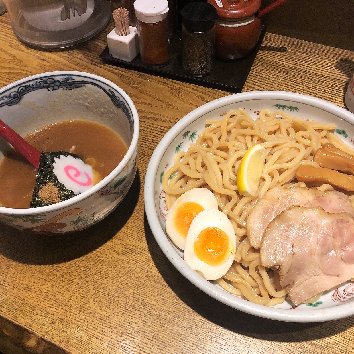 麺や六三六の店舗減少の真相とは？煮干し×野菜ポタの魅力と最新情報