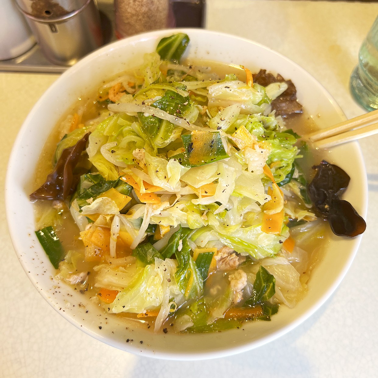 麺 処 まるよし 商店