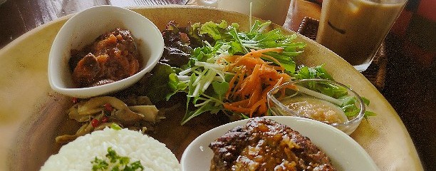 トレーラーcafe 銀色