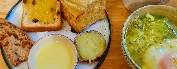 麦小屋 薪窯で焼くパンの店