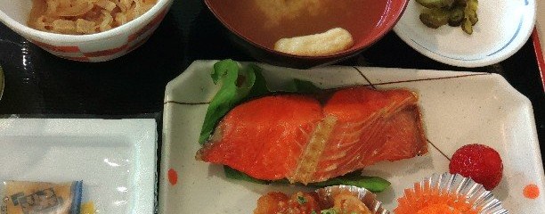 市場食堂