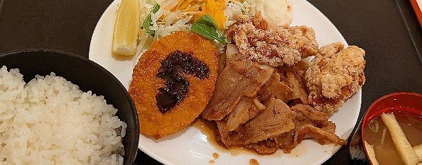 デカ盛ダイニングおはな 綾瀬店