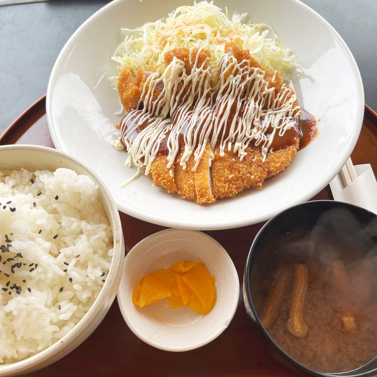 カフェ メルス 猪子石 店