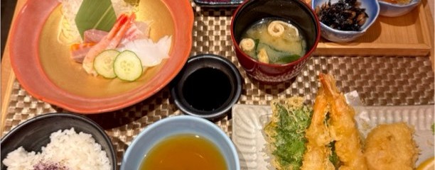 手作り料理と博多水炊き 桜庵 岡山店