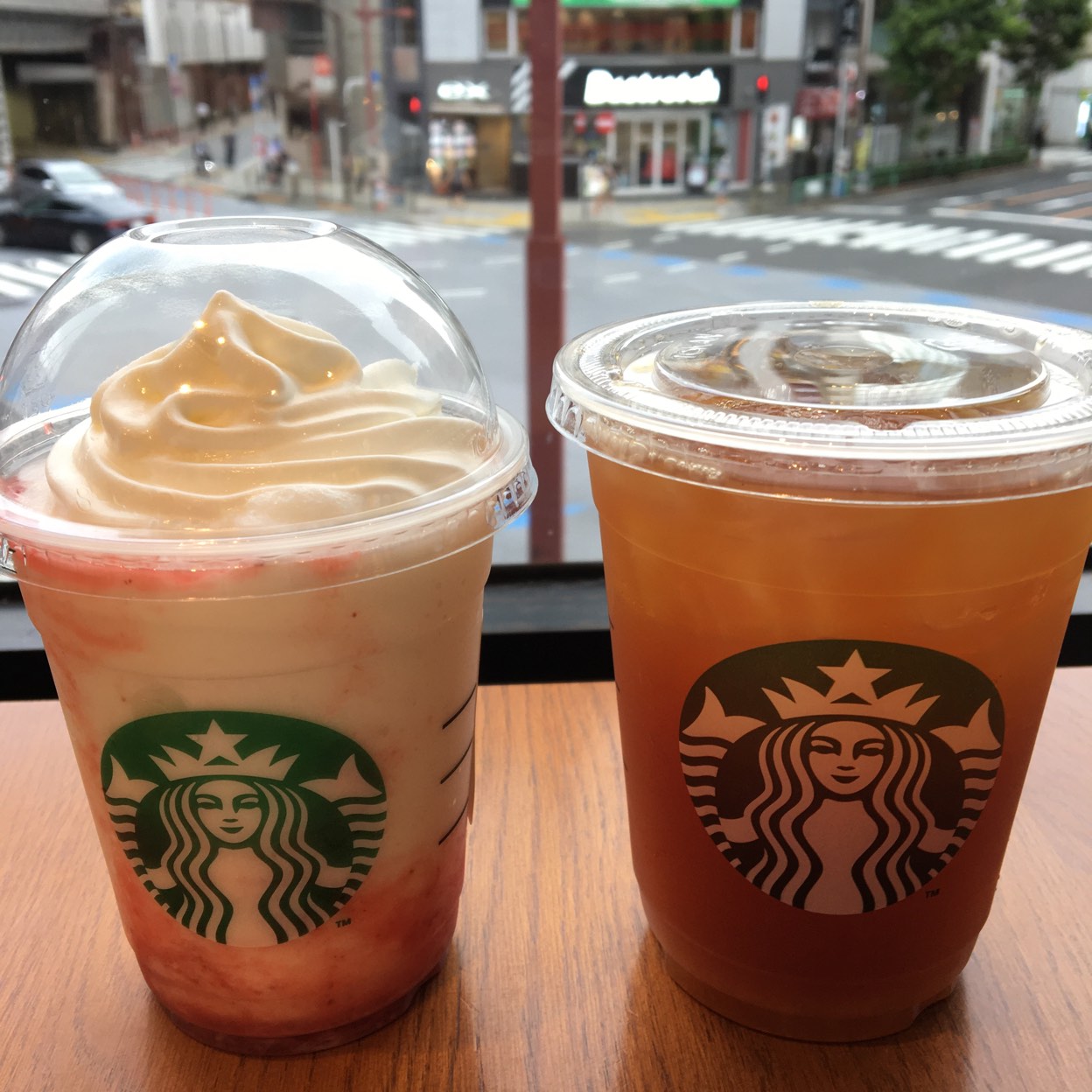 スターバックス・コーヒー 神田駅前店(神田/カフェ・スイーツ) | ホットペッパーグルメ