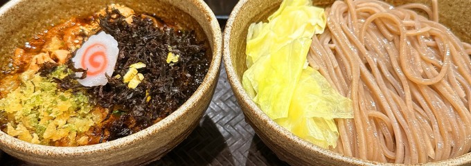 なぜ蕎麦にラー油を入れるのか。 代々木店