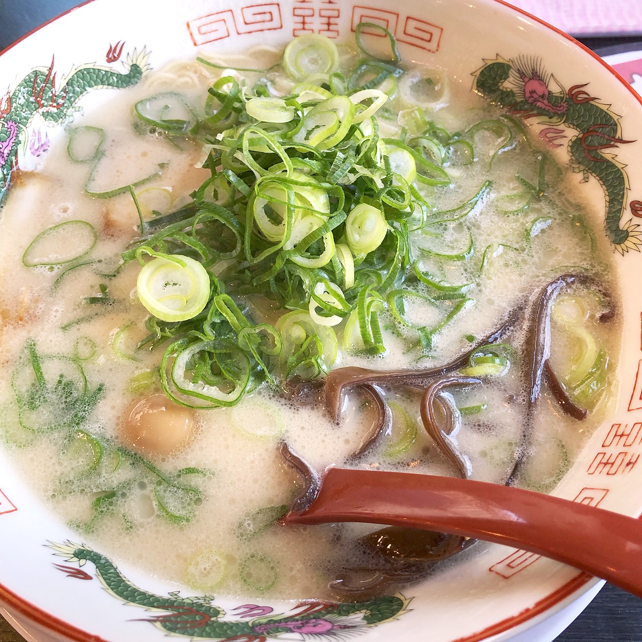 博多 長浜 ラーメン まる 長 鶴見 緑 店