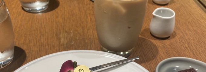 パティスリー カフェ デリーモ 梅田店