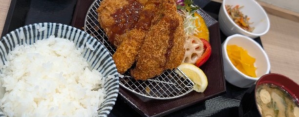 ひのでや食堂 Pasar蓮田店